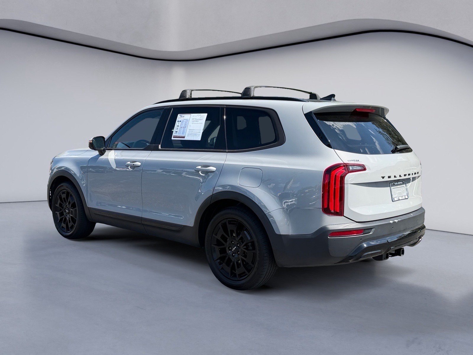 Used 2022 Kia Telluride SX w/ SX Prestige Package AWD/4WD image 3
