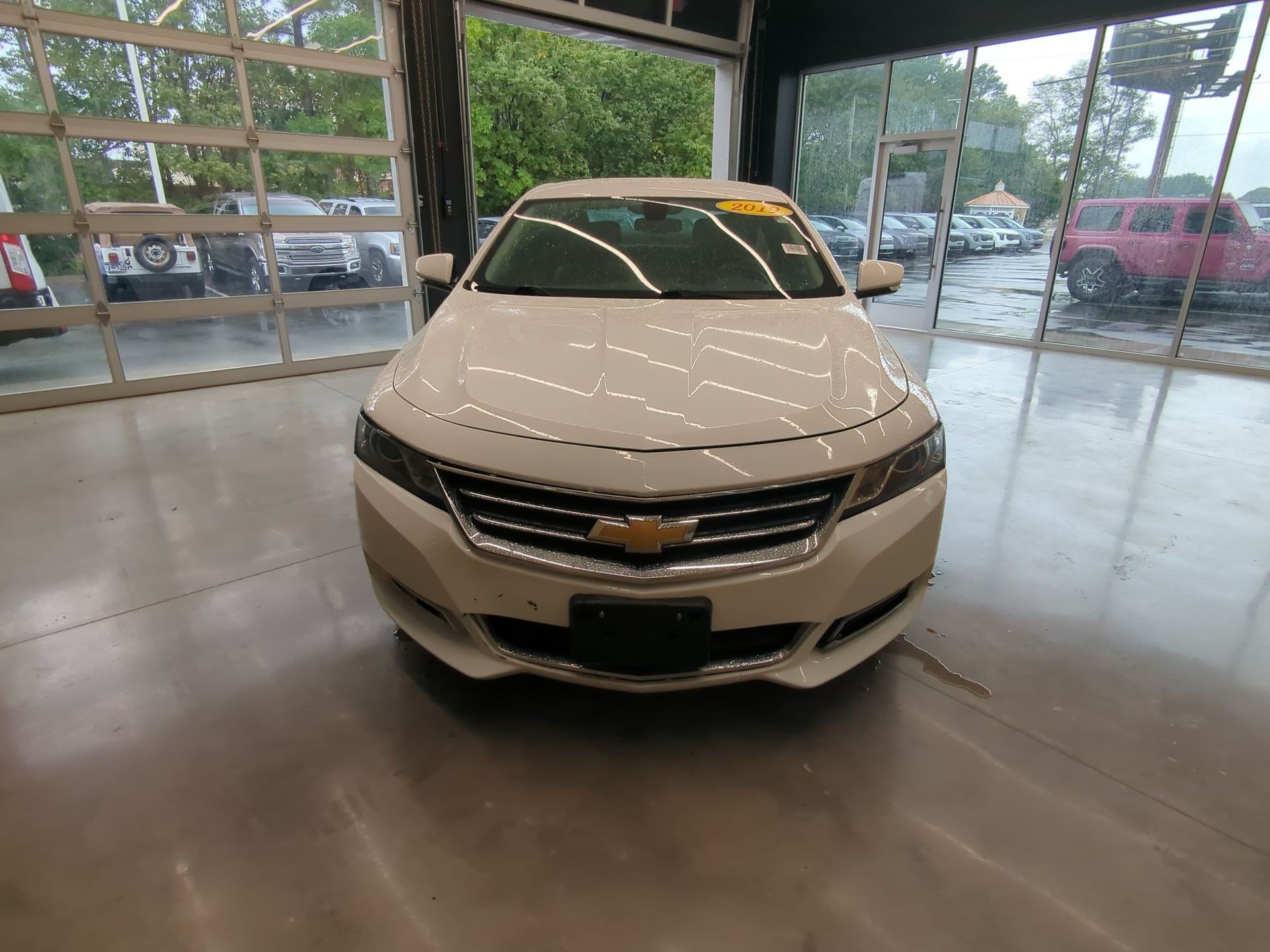 Used 2019 Chevrolet Impala LT FWD image 3