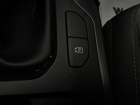 Used 2025 Kia K4 FWD image 24