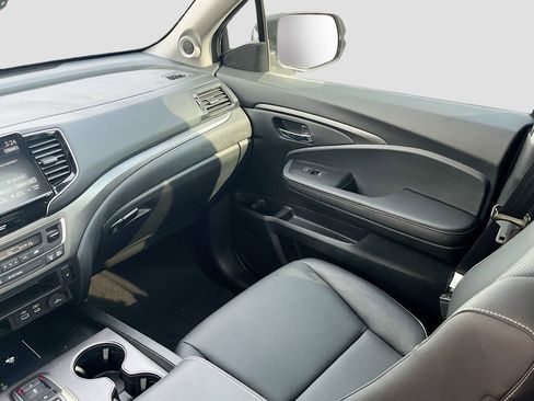 Used 2025 Honda Ridgeline RTL image 23