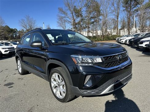 Used 2023 Volkswagen Taos S image 7