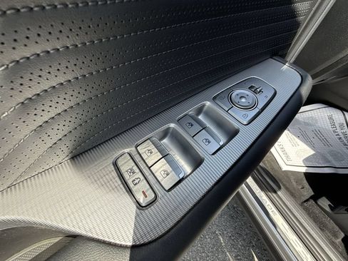 Used 2024 Hyundai Palisade Calligraphy FWD image 19