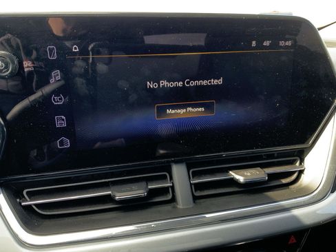 Used 2025 Chevrolet Trax LT FWD image 33