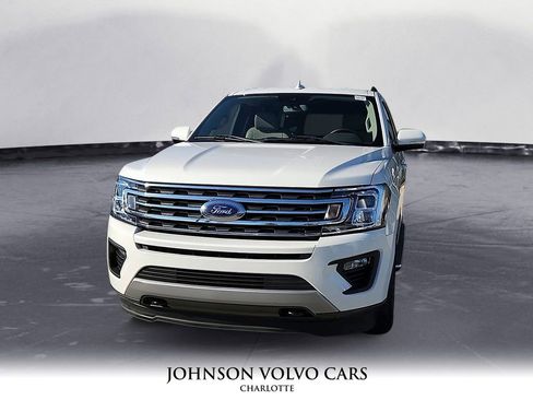 Used 2021 Ford Expedition XLT image 4