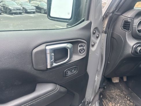 Used 2021 Jeep Wrangler Unlimited Sahara image 15