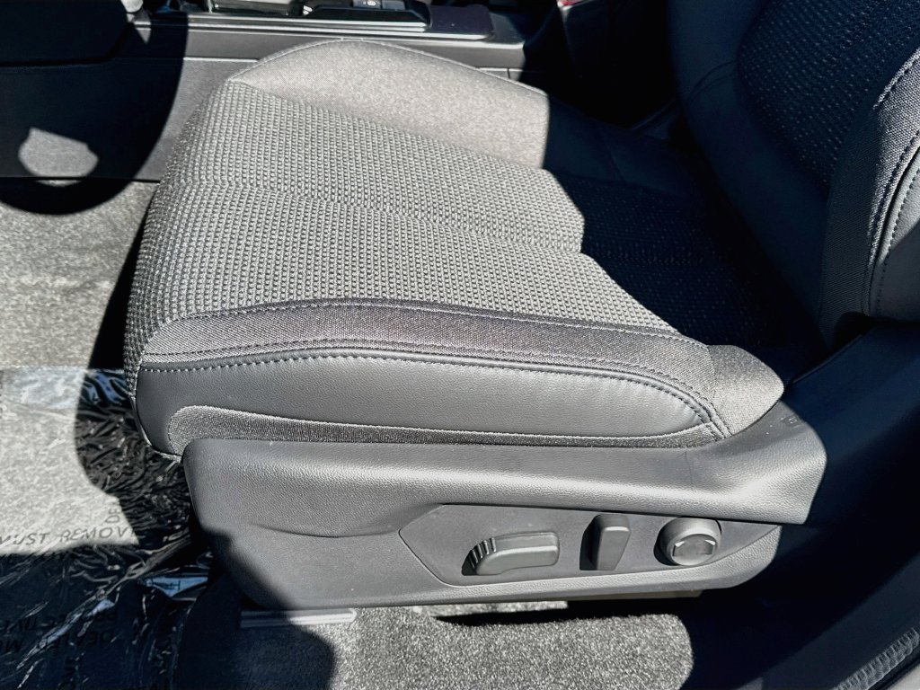New 2026 Subaru Forester Premium AWD/4WD image 23