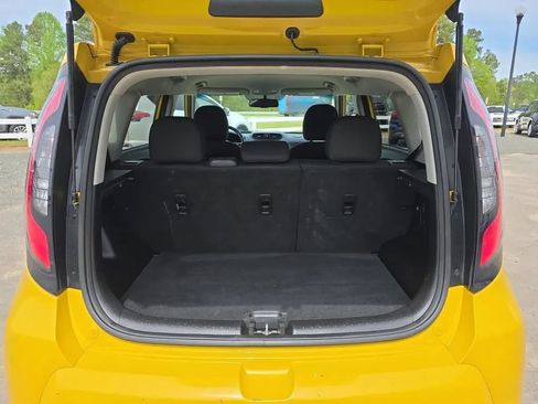 Used 2015 Kia Soul ! FWD image 39