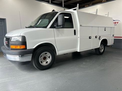 Used 2020 GMC Savana 3500 w/ Power Convenience Package image 19