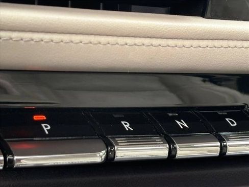Used 2020 Lincoln Aviator Reserve w/ Equipment Group 201A RWD image 9