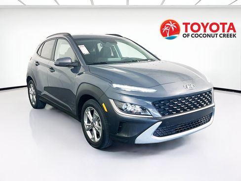 Used 2023 Hyundai Kona SEL FWD image 1