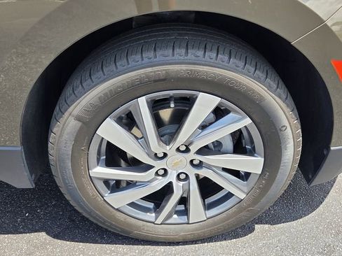 Certified 2023 Chevrolet Equinox Premier FWD image 8