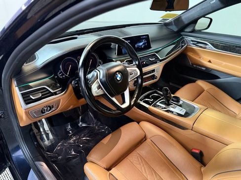 Used 2016 BMW 750i xDrive image 13