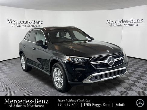 Certified 2025 Mercedes-Benz GLC 300 image 1