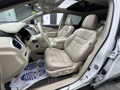 Used 2017 Nissan Murano Platinum image 11