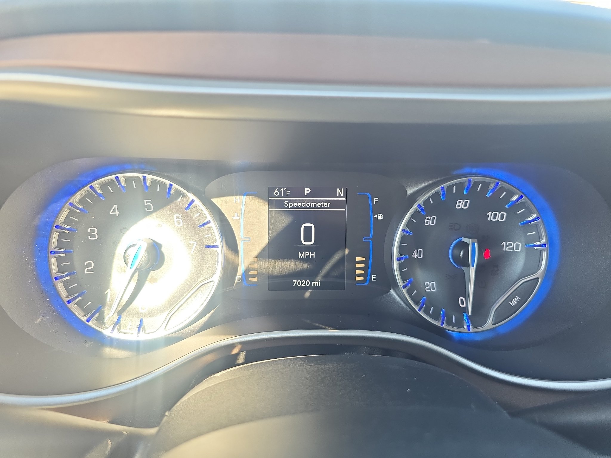 Used 2023 Chrysler Voyager LX FWD image 23