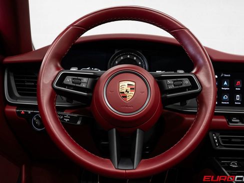 Used 2022 Porsche 911 Carrera image 25