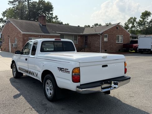 Used 2003 Toyota Tacoma 2WD Xtracab w/ SR5 Pkg image 8