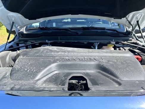 Used 2024 RAM 2500 Tradesman w/ Chrome Appearance Group image 13