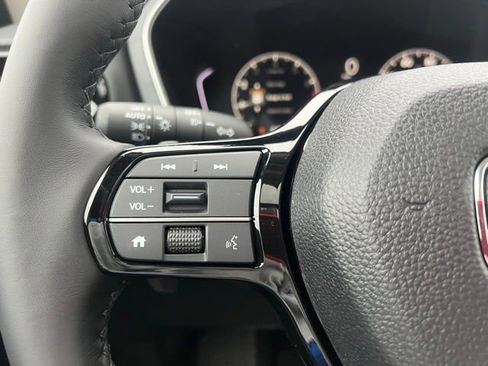 New 2025 Honda Pilot Touring image 16