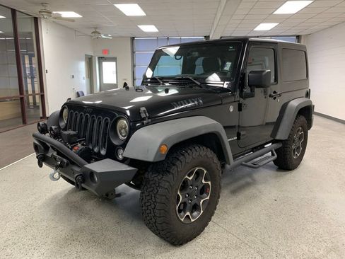 Used 2014 Jeep Wrangler Sport AWD/4WD image 2