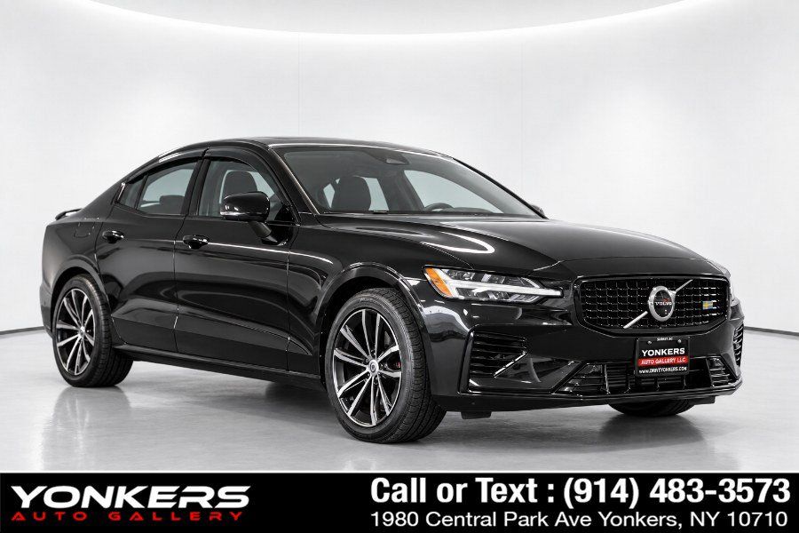 Used 2025 Volvo S60 T8 Plus AWD/4WD image 5