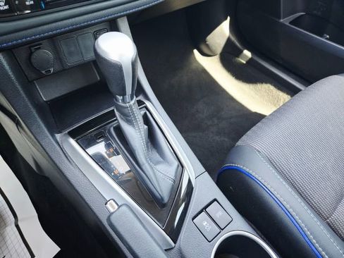 Used 2017 Toyota Corolla SE image 13