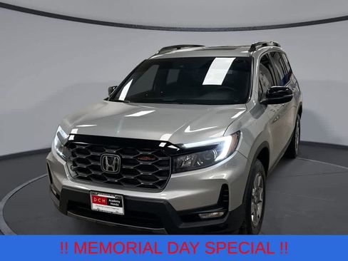 Used 2023 Honda Passport TrailSport image 1