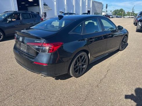 Used 2023 Honda Civic Sport image 3