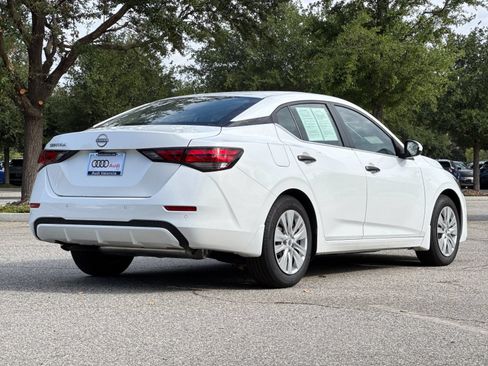Used 2025 Nissan Sentra S FWD image 3