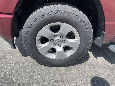 Used 2023 RAM 1500 Big Horn AWD/4WD image 9