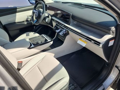 New 2026 Hyundai Tucson Limited image 18