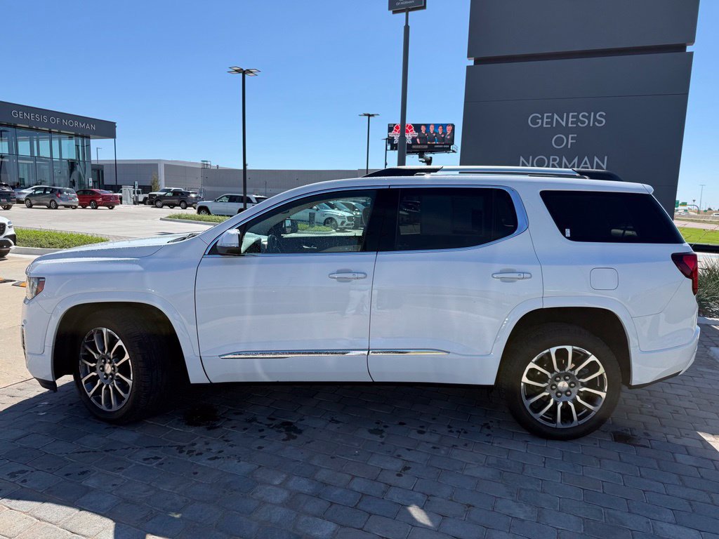 Used 2023 GMC Acadia Denali AWD/4WD image 2