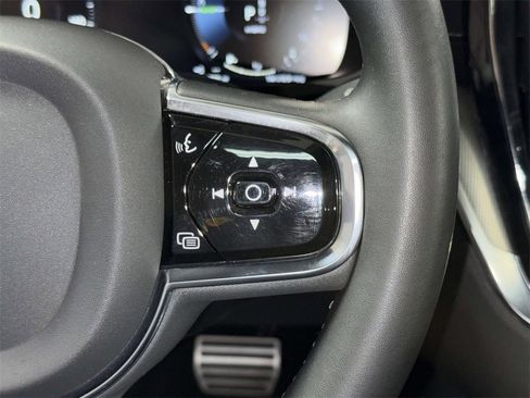 Used 2022 Volvo S60 T8 R-Design w/ Advanced Package image 28