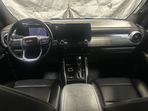 Used 2023 Chevrolet Colorado LT w/ LT Convenience Package III image 9
