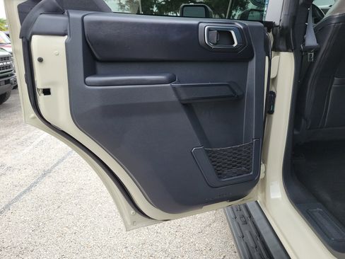 Certified 2025 Ford Bronco Outer Banks AWD/4WD image 10