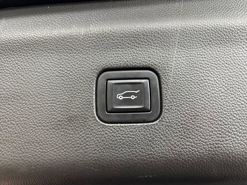 Used 2022 Buick Enclave Essence w/ Trailering Package, 5000 lbs. image 14