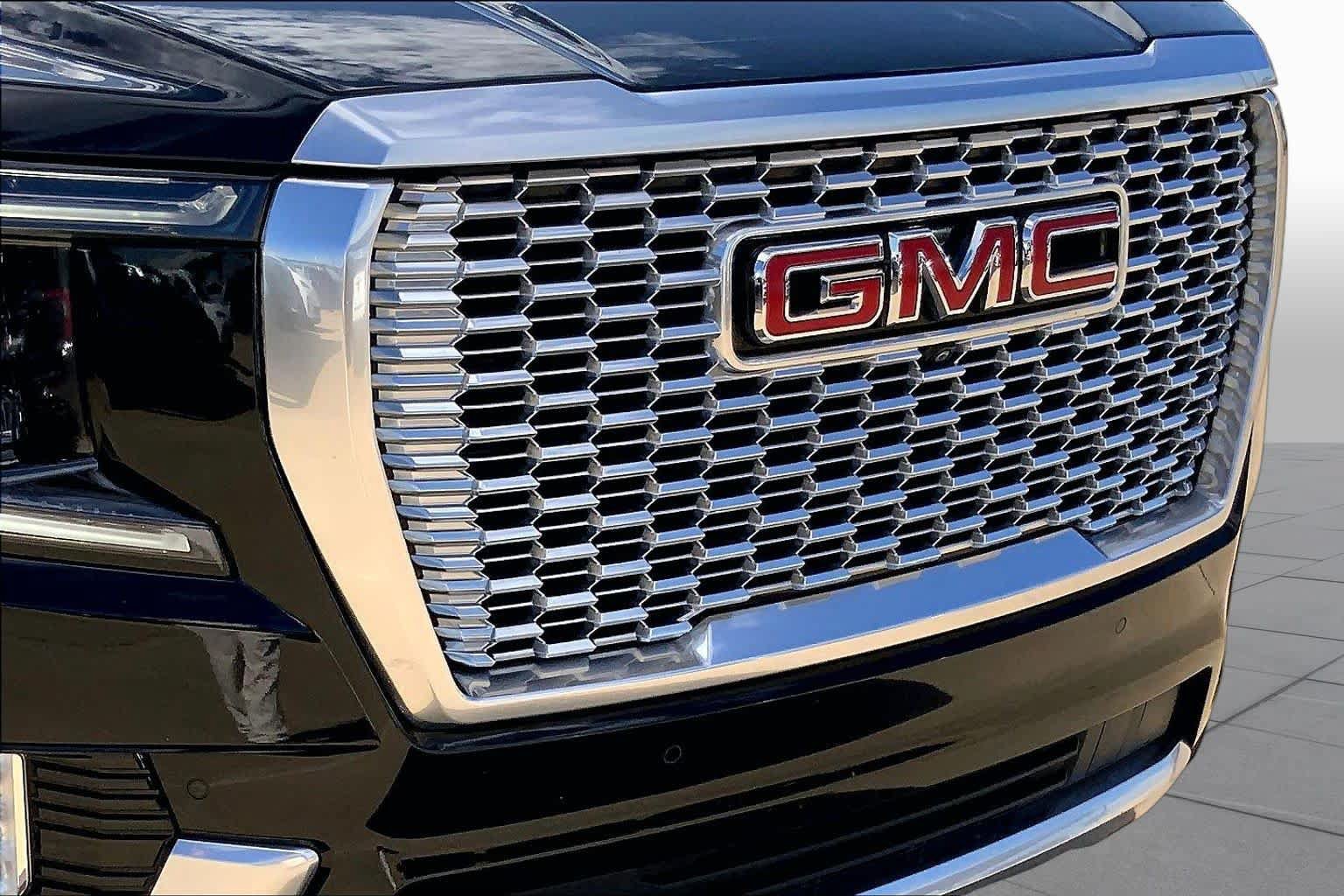 Used 2024 GMC Yukon Denali AWD/4WD image 28