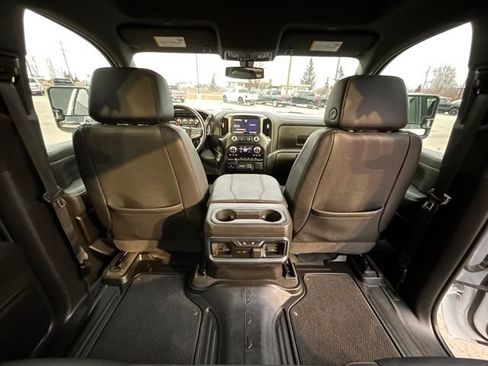 Used 2023 GMC Sierra 3500 AT4 w/ AT4 Preferred Package AWD/4WD image 43