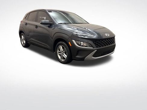 Used 2023 Hyundai Kona SE image 3