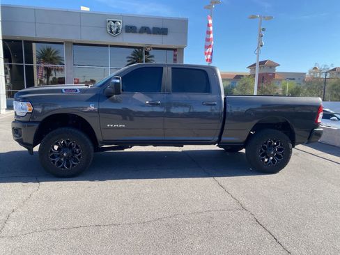 Used 2024 RAM 2500 Big Horn w/ Sport Appearance Package AWD/4WD image 9