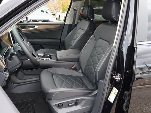 New 2026 Volkswagen Atlas SE image 12