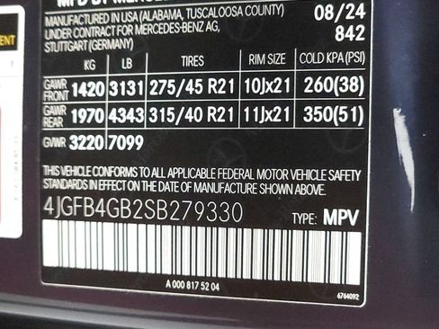 Used 2025 Mercedes-Benz GLE 450e 4MATIC image 36