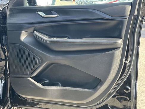 Used 2024 Jeep Grand Cherokee L Laredo image 27