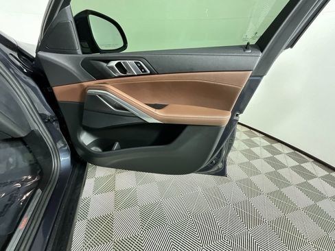 Used 2022 BMW X6 xDrive40i w/ Premium Package image 21