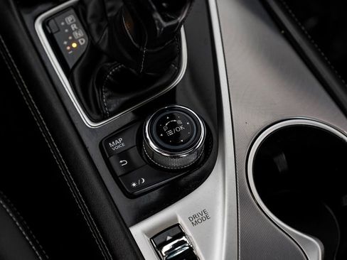 Used 2019 INFINITI Q60 3.0t Luxe w/ Essential Package image 23