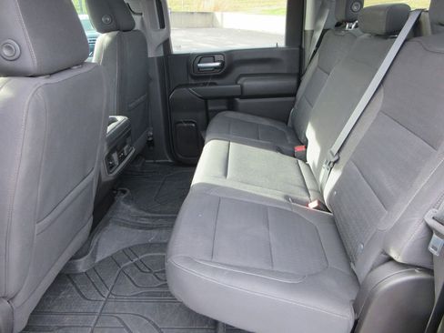 Certified 2022 Chevrolet Silverado 2500 LT w/ Convenience Package image 17