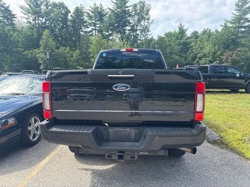 Used 2022 Ford F250 Lariat w/ Black Appearance Package AWD/4WD image 5