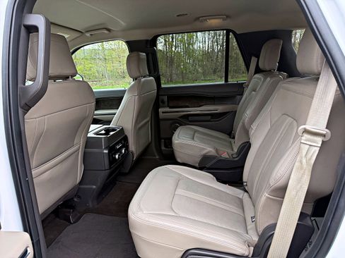 Used 2020 Ford Expedition Limited AWD/4WD image 20