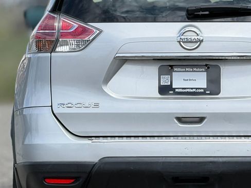Used 2016 Nissan Rogue S image 13