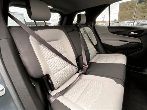 Used 2022 Chevrolet Equinox LS w/ LS Convenience Package image 26